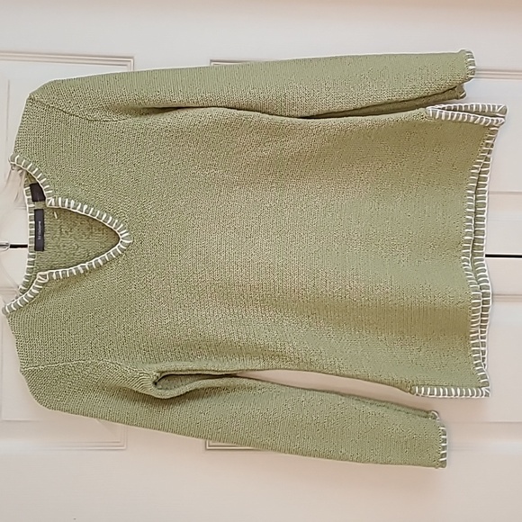 Liz Claiborne Tops - Liz Claiborne Trimed Sweater Sz SP.